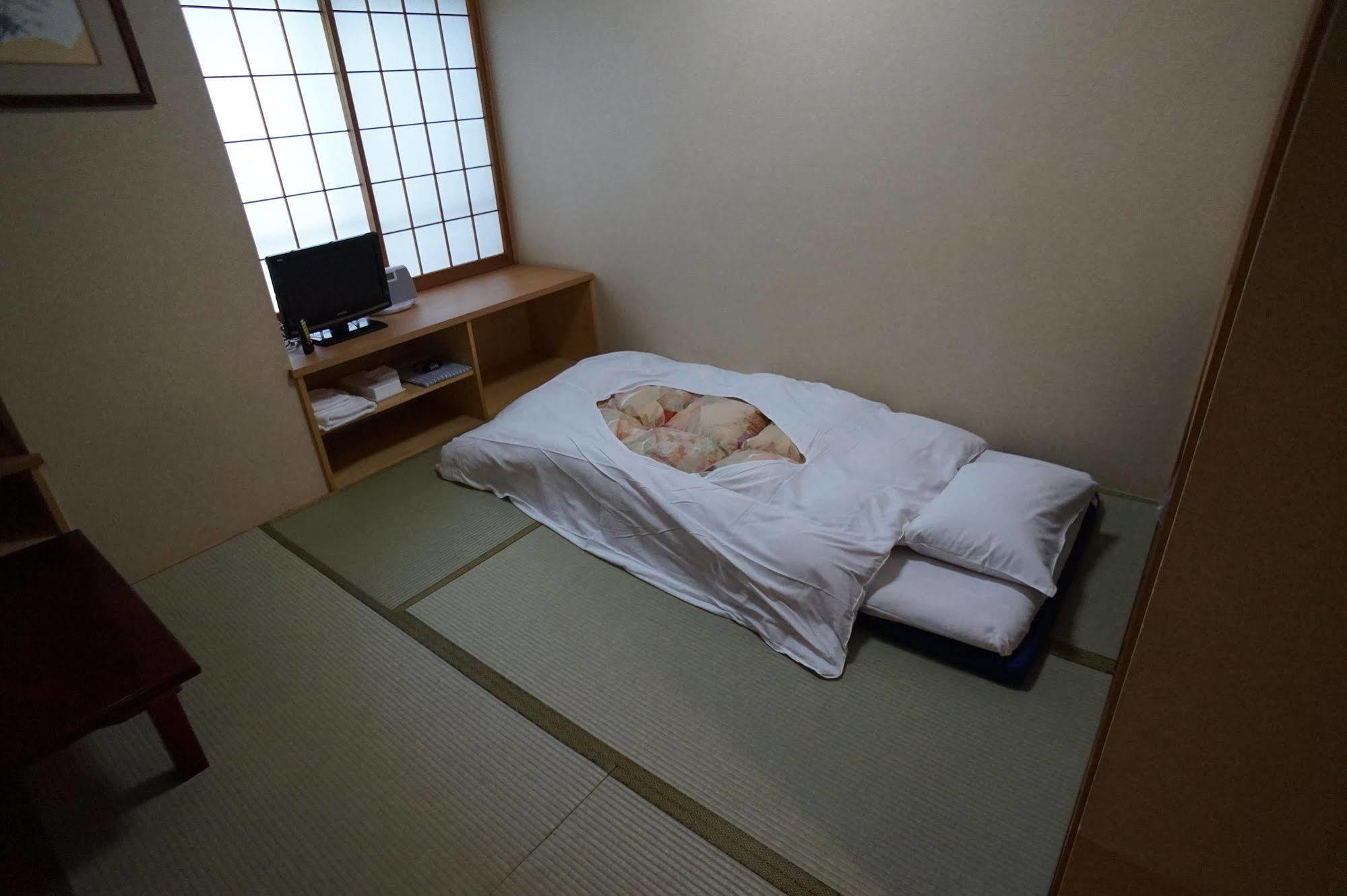 Annex Katsutaro Ryokan Tokio Exterior foto