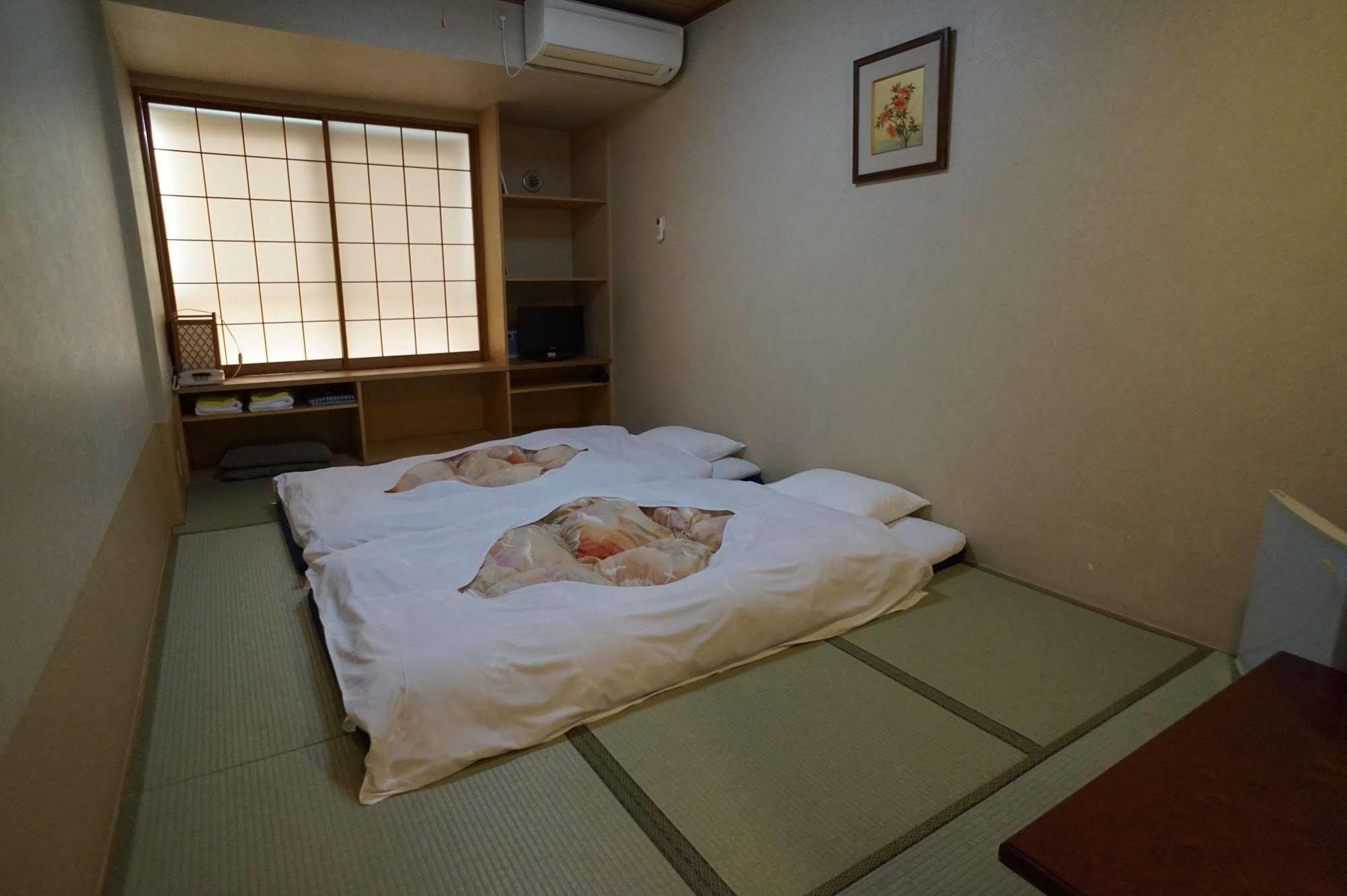 Annex Katsutaro Ryokan Tokio Exterior foto